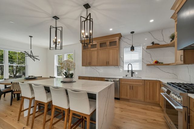 22 Harvard St, Somerville, MA 02143