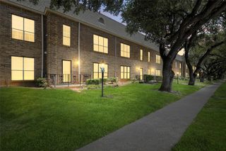 4438 Harlanwood Drive 212, Fort Worth, TX 76109