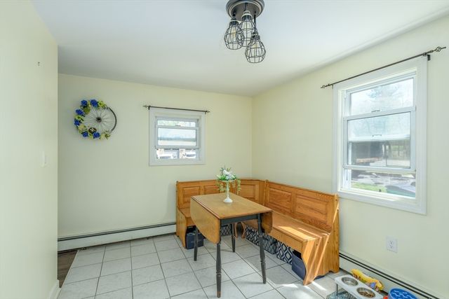 24 Chestnut Hill Rd, Oxford, MA 01537