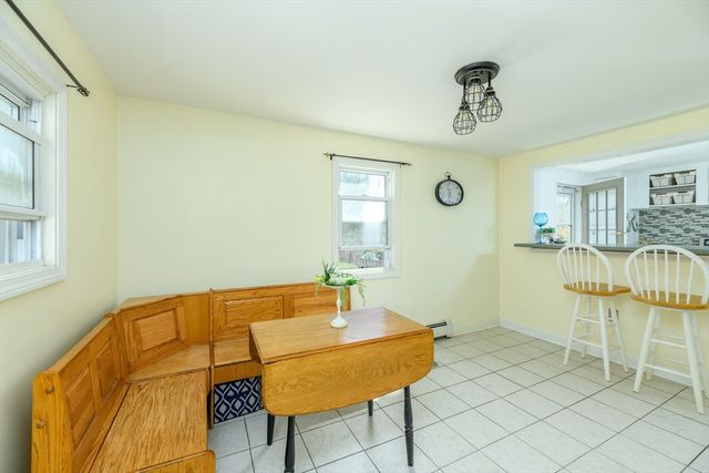 24 Chestnut Hill Rd, Oxford, MA 01537