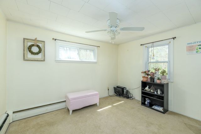 24 Chestnut Hill Rd, Oxford, MA 01537