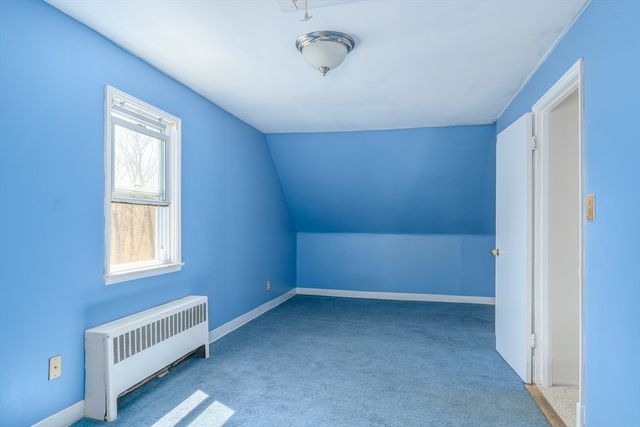 24 Chestnut Hill Rd, Oxford, MA 01537