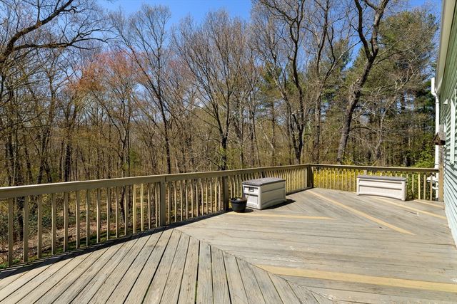 24 Chestnut Hill Rd, Oxford, MA 01537