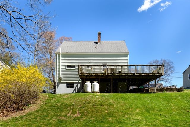 24 Chestnut Hill Rd, Oxford, MA 01537