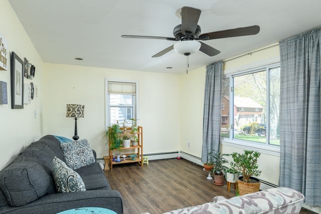 24 Chestnut Hill Rd, Oxford, MA 01537