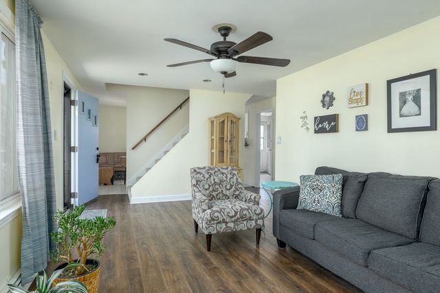 24 Chestnut Hill Rd, Oxford, MA 01537