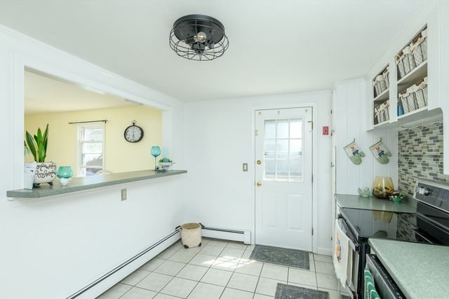 24 Chestnut Hill Rd, Oxford, MA 01537