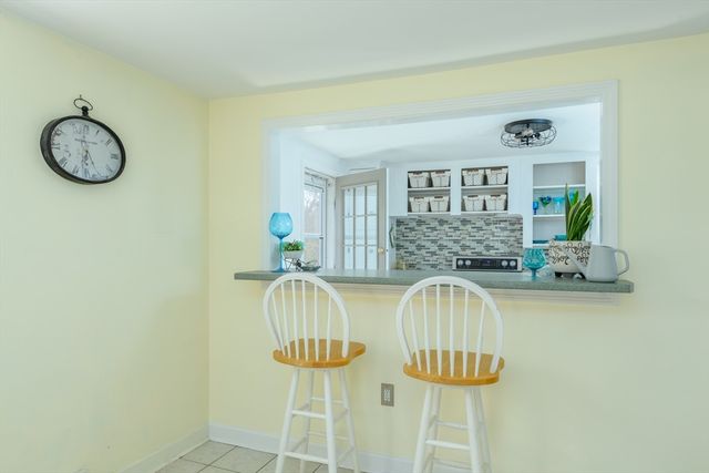 24 Chestnut Hill Rd, Oxford, MA 01537