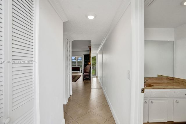 3940 NW 42nd Avenue 320, Lauderdale Lakes, FL 33319