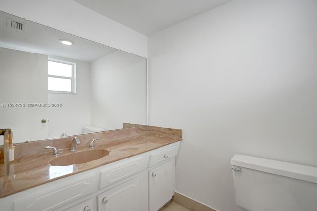 3940 NW 42nd Avenue 320, Lauderdale Lakes, FL 33319