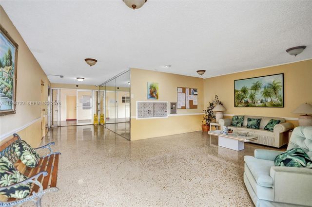 3940 NW 42nd Avenue 320, Lauderdale Lakes, FL 33319