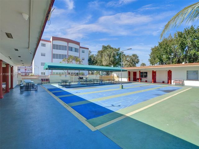 3940 NW 42nd Avenue 320, Lauderdale Lakes, FL 33319