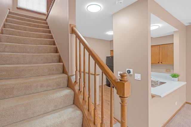 368 Glen Byrn Court, Schaumburg, IL 60194