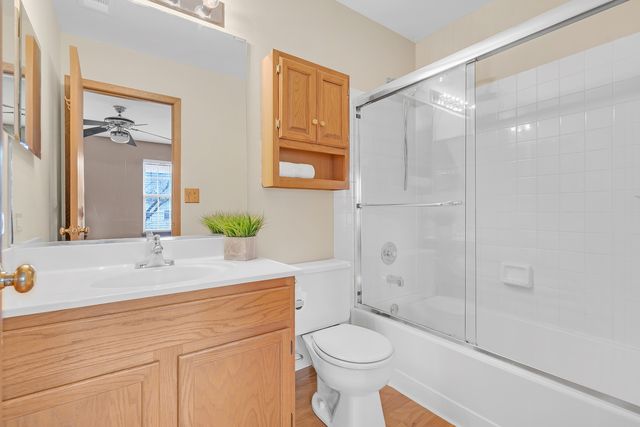 368 Glen Byrn Court, Schaumburg, IL 60194