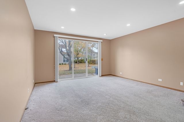 368 Glen Byrn Court, Schaumburg, IL 60194