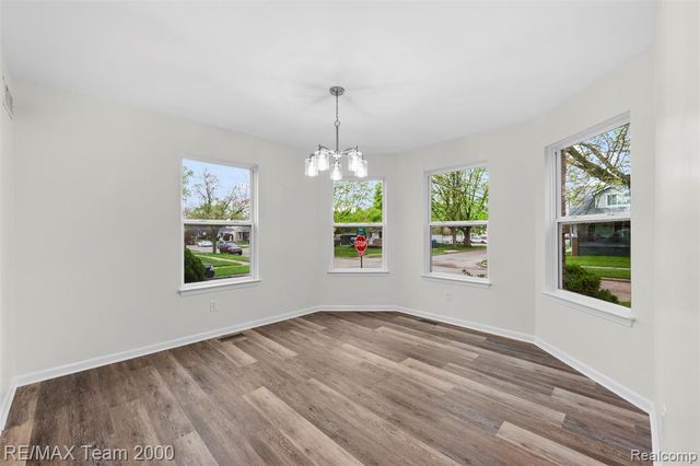4253 Polk Street, Dearborn Heights, MI 48125