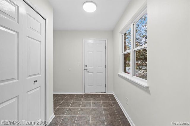 4253 Polk Street, Dearborn Heights, MI 48125