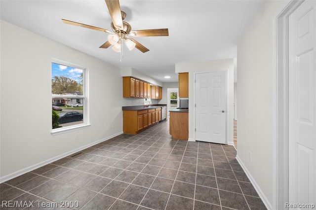 4253 Polk Street, Dearborn Heights, MI 48125