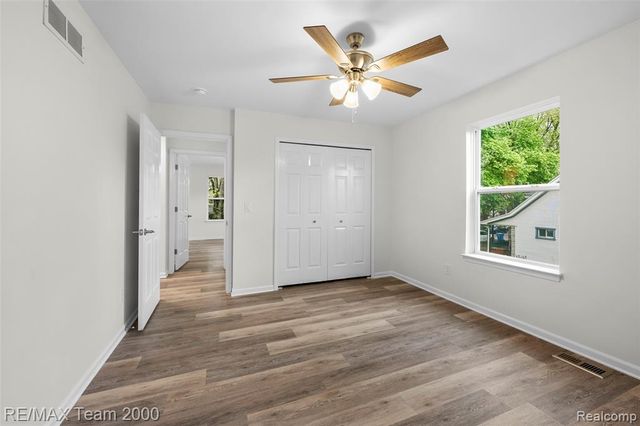 4253 Polk Street, Dearborn Heights, MI 48125