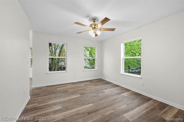 4253 Polk Street, Dearborn Heights, MI 48125