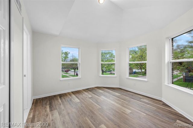 4253 Polk Street, Dearborn Heights, MI 48125