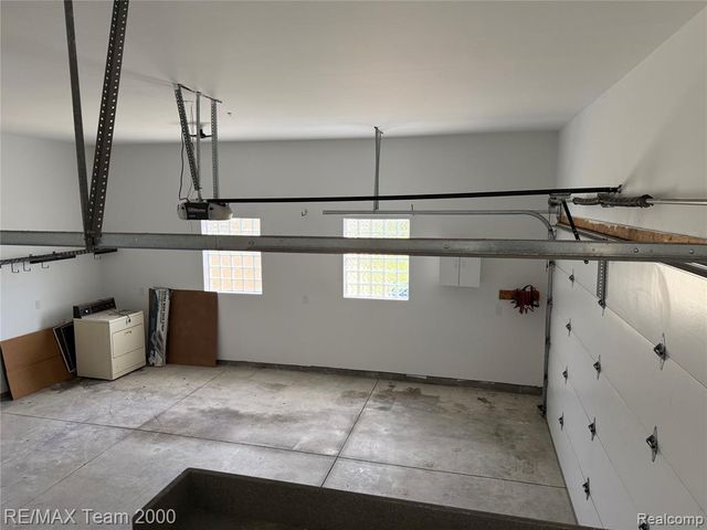 4253 Polk Street, Dearborn Heights, MI 48125
