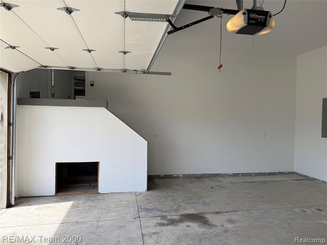 4253 Polk Street, Dearborn Heights, MI 48125