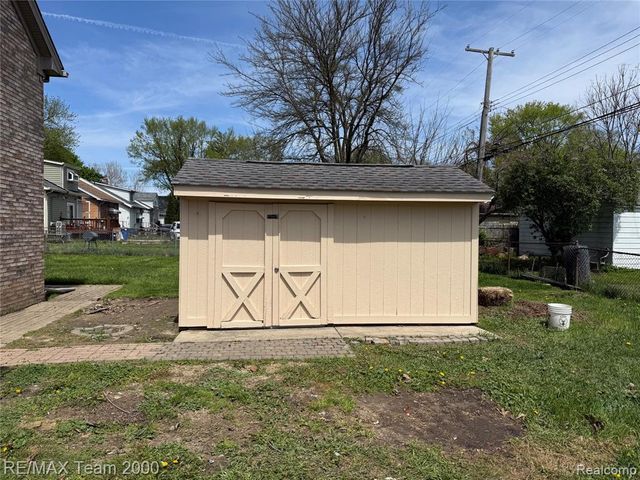 4253 Polk Street, Dearborn Heights, MI 48125