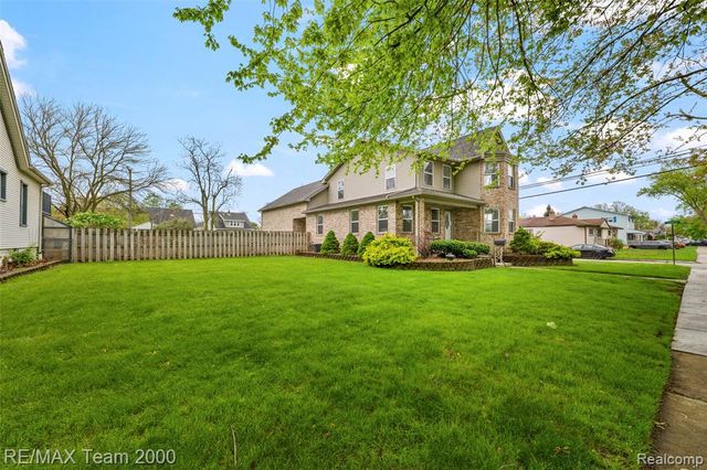 4253 Polk Street, Dearborn Heights, MI 48125