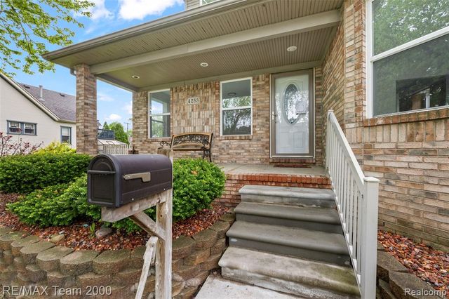 4253 Polk Street, Dearborn Heights, MI 48125