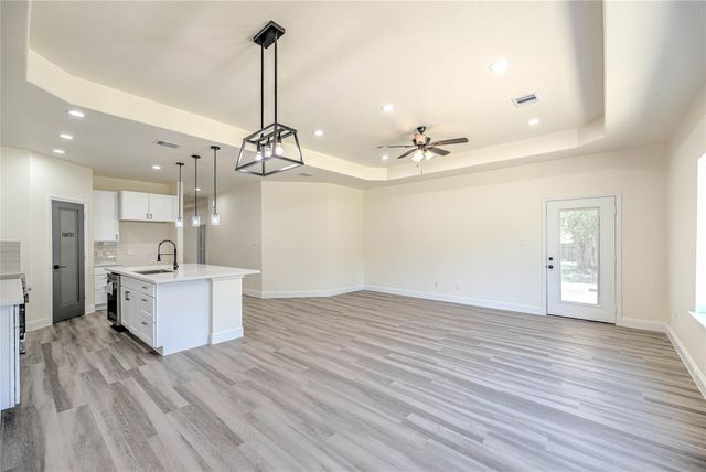 270 Legend Lane, Livingston, TX 77351