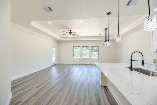 270 Legend Lane, Livingston, TX 77351