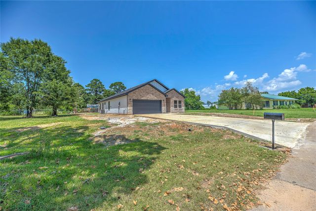 270 Legend Lane, Livingston, TX 77351