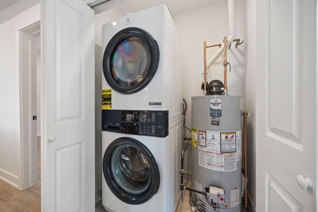 2741 W Belmont Avenue 1, Chicago, IL 60618