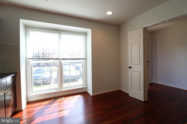 6584 BERMUDA GREEN CT, Alexandria, VA 22312