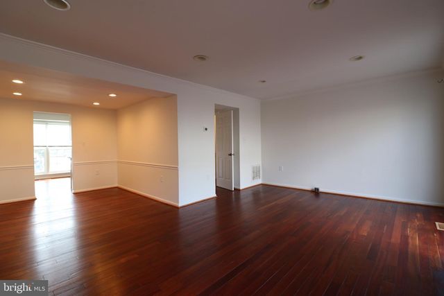 6584 BERMUDA GREEN CT, Alexandria, VA 22312