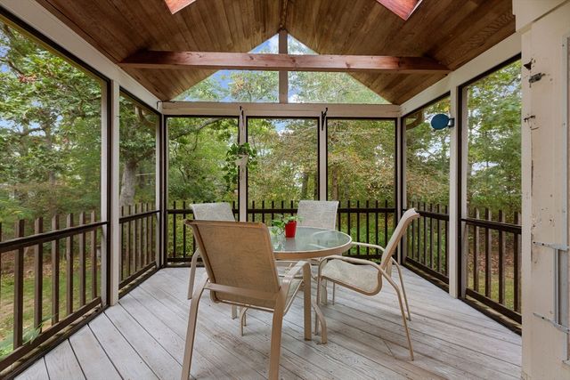 11 Windjammer Rd, Harwich, MA 02645