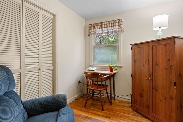 11 Windjammer Rd, Harwich, MA 02645