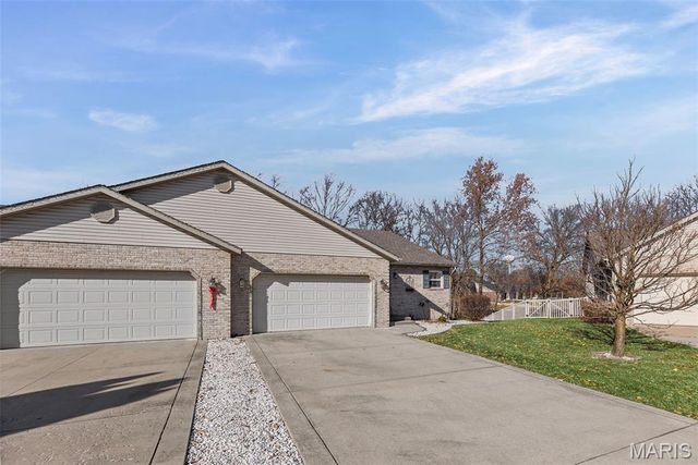 4507 Elk Meadows Lane, Smithton, IL 62285