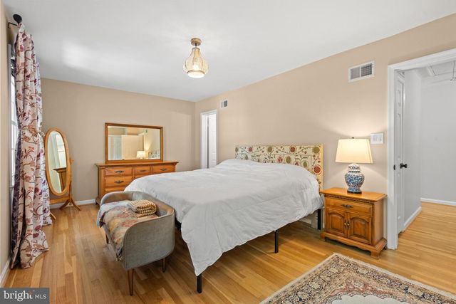 3581 HAMLET PL, Chevy Chase, MD 20815