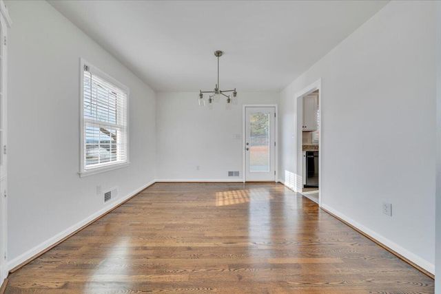 453 Howard DR, Salem, VA 24153