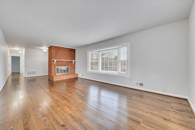 453 Howard DR, Salem, VA 24153