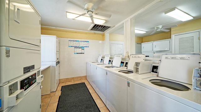 1554 PLEASANT ROAD J5, Bradenton, FL 34207