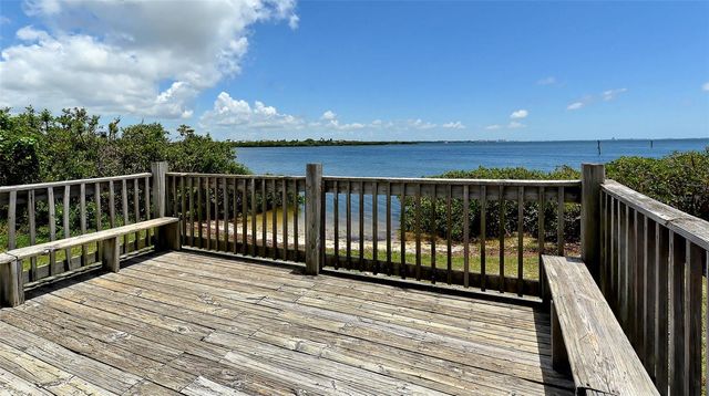 1554 PLEASANT ROAD J5, Bradenton, FL 34207