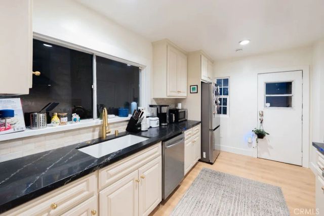 1301 Seward, Los Angeles, CA 90028