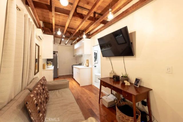 1301 Seward, Los Angeles, CA 90028