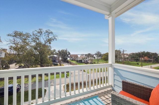 2922 Seargent Street, Seabrook, TX 77586