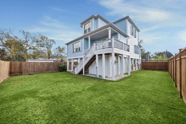 2922 Seargent Street, Seabrook, TX 77586