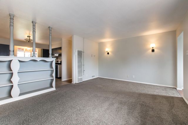 10520 Constitution Avenue NE, Albuquerque, NM 87112