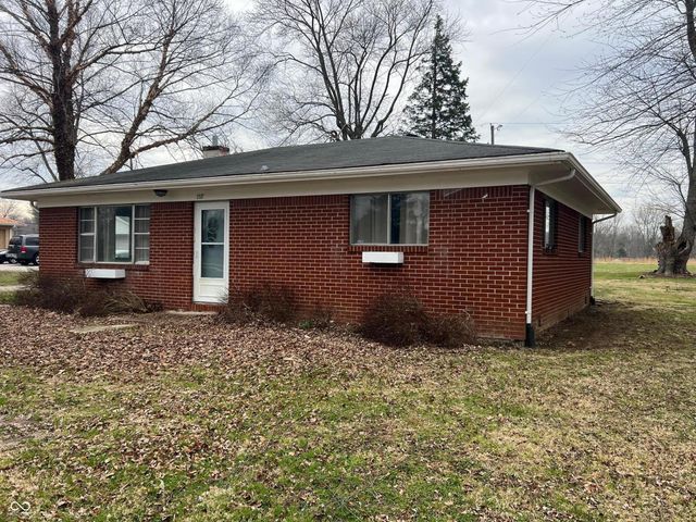 1517 W Us Highway 136, Crawfordsville, IN 47933